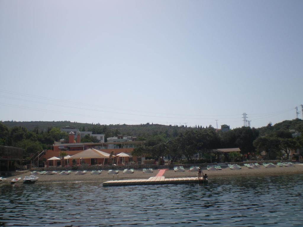 Club Mackerel Holiday Village Foça Exterior foto
